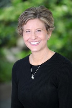 Daphne-Horowitz smaller size